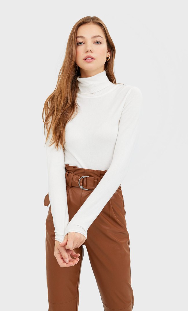 Stradivarius greece