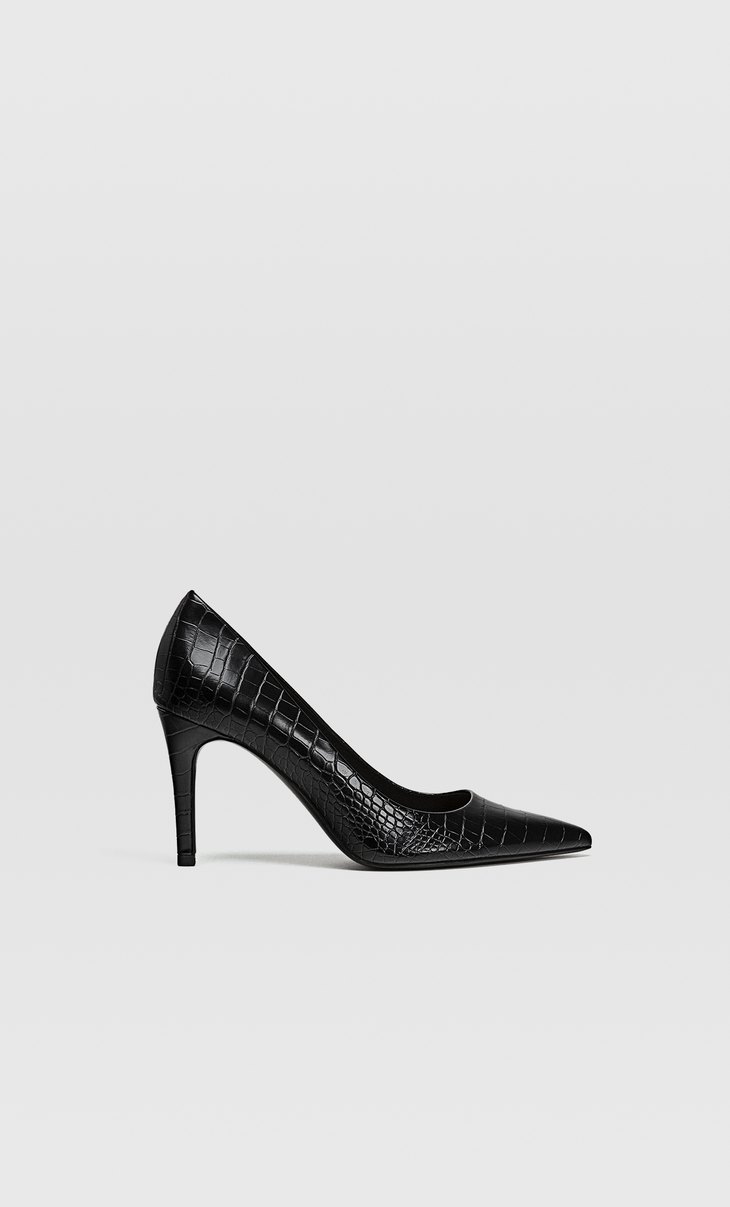 Scarpe nere incise con tacco - Vestiti da donna | Stradivarius Italia
