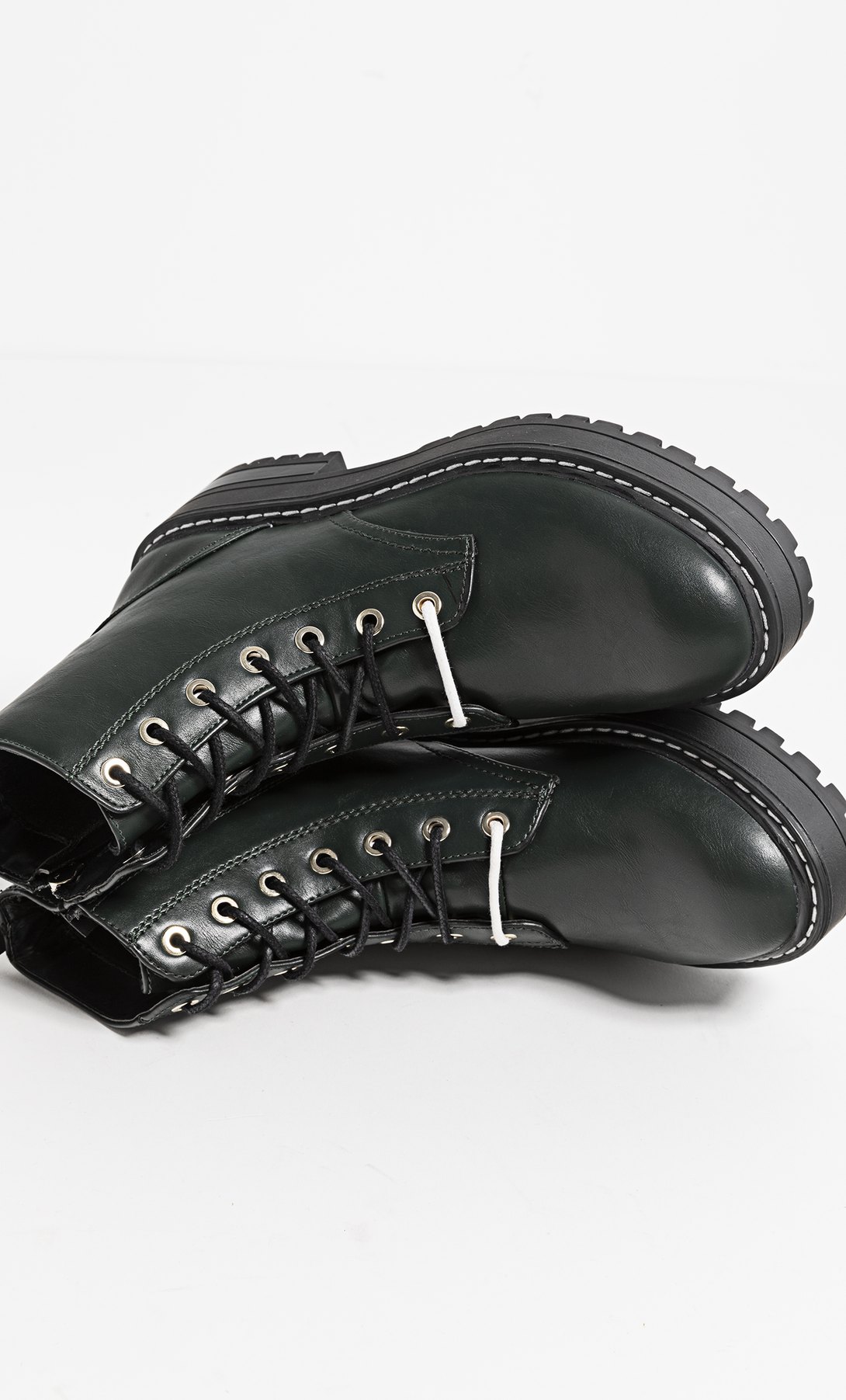 Combat boots stradivarius clearance