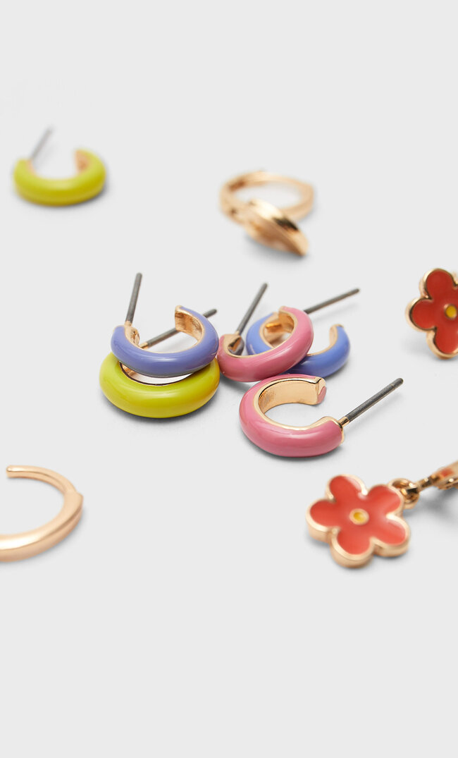 

Stradivarius 6er-Set Farbige Creolen Mit Charms Grün 103