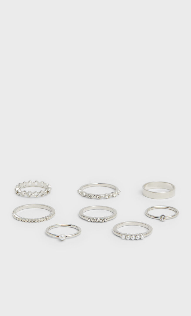 

Stradivarius 8er-Set Ringe Mit Kunstperlen Und Kristallen Grau 103