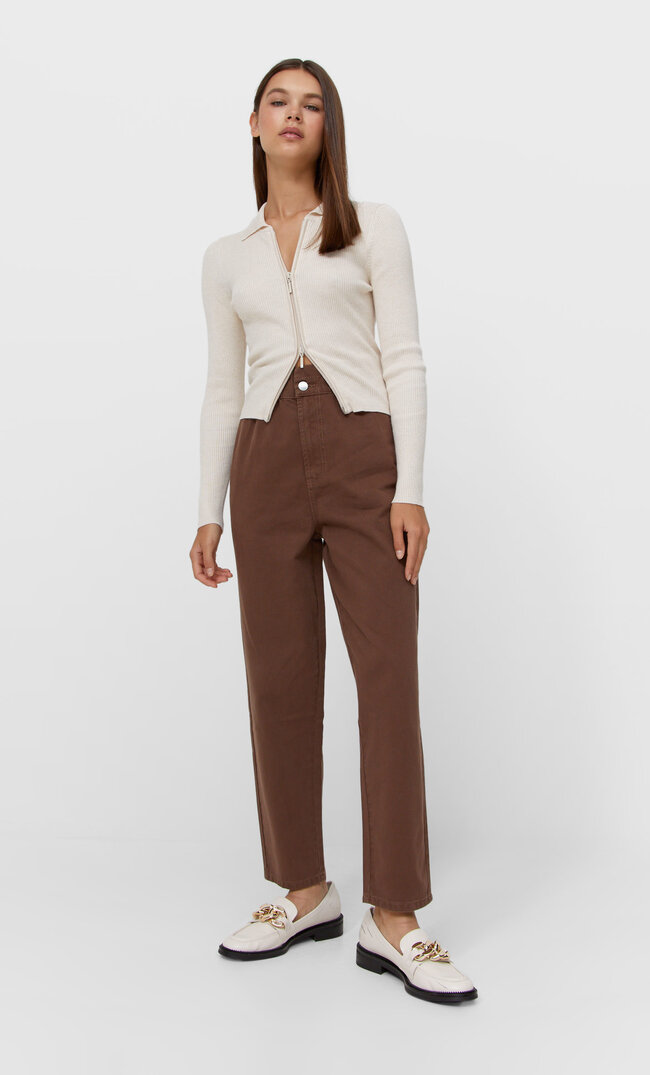 

Stradivarius Jeansy Baggy Z Diagonalu Brązowy Xs