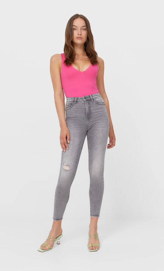 

Stradivarius Jeansy Z Bardzo Wysokim Stanem Popielaty 44