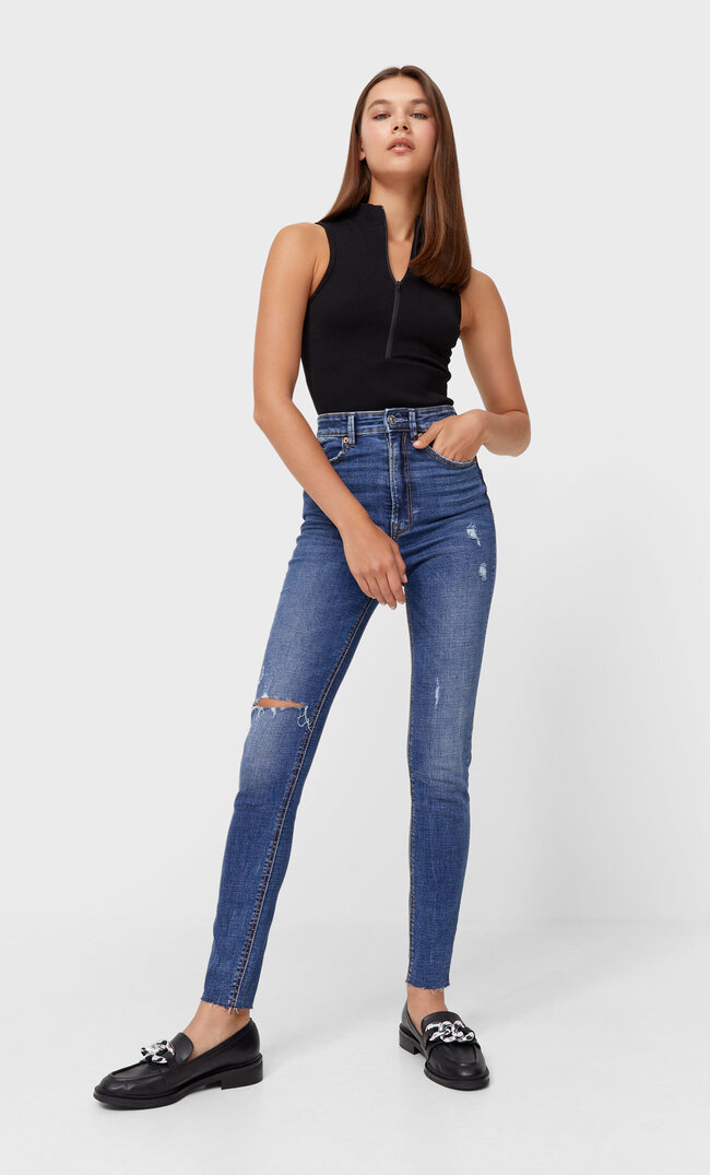 

Stradivarius Jeansy Z Bardzo Wysokim Stanem Sprany 36