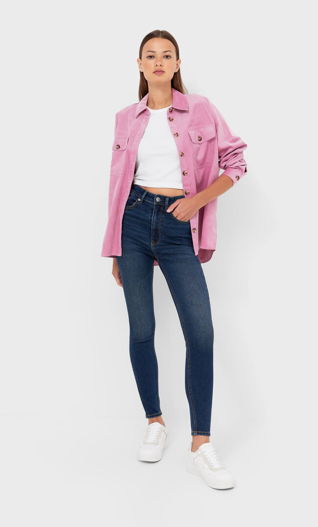 

Stradivarius Super High Waist-Jeans Im Vintagelook Verwaschen 157