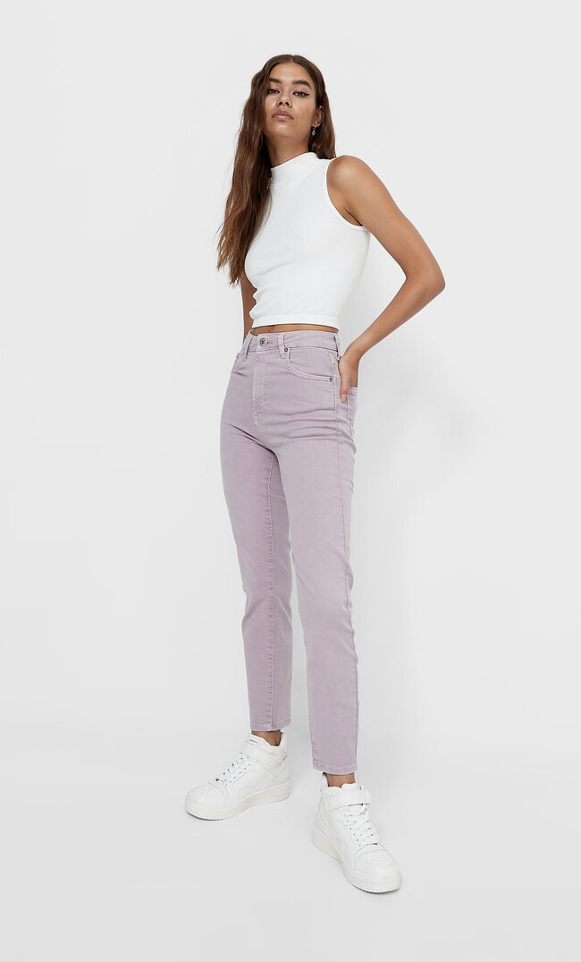 

Stradivarius Mom-Jeans Im Slim-Fit Purpurrot 32
