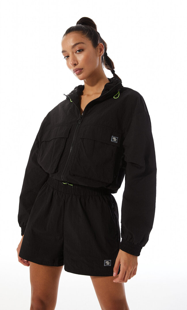 

Stradivarius Jacke Aus Funktionsstoff Schwarz M