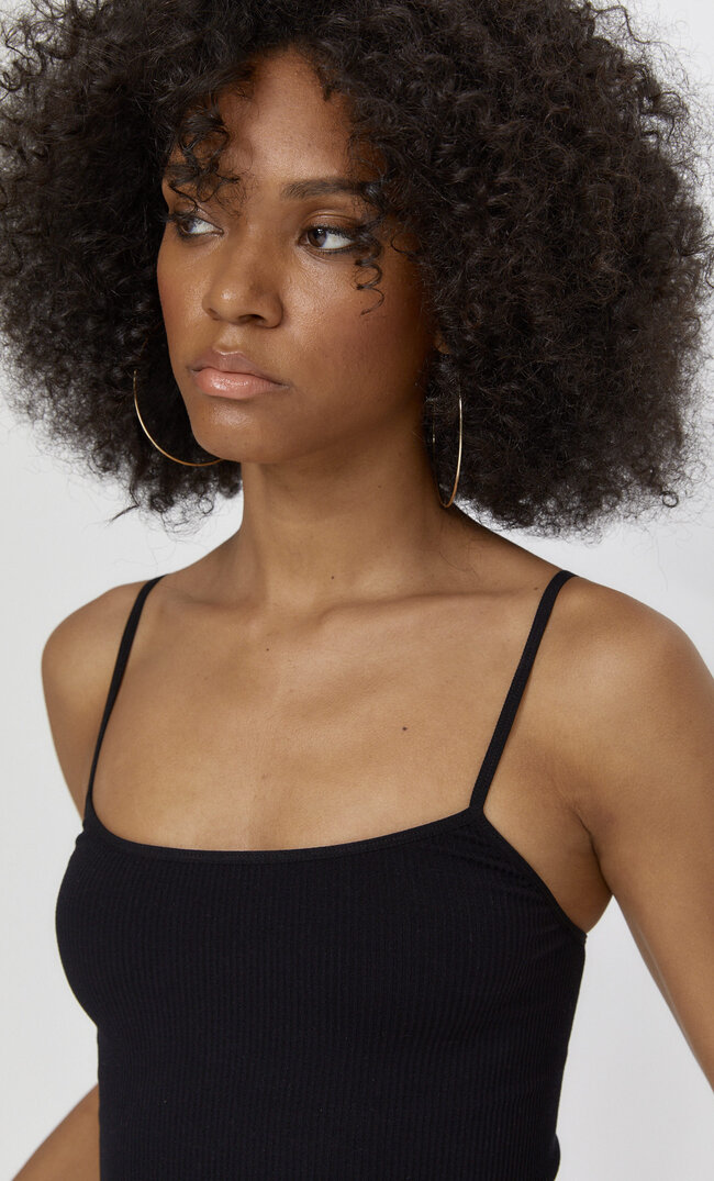 

Stradivarius Nahtloses Cropped-Shirt Mit Trägern Schwarz Xs