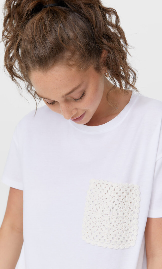 

Stradivarius Shirt Mit Gehäkelter Tasche Weiß Xl
