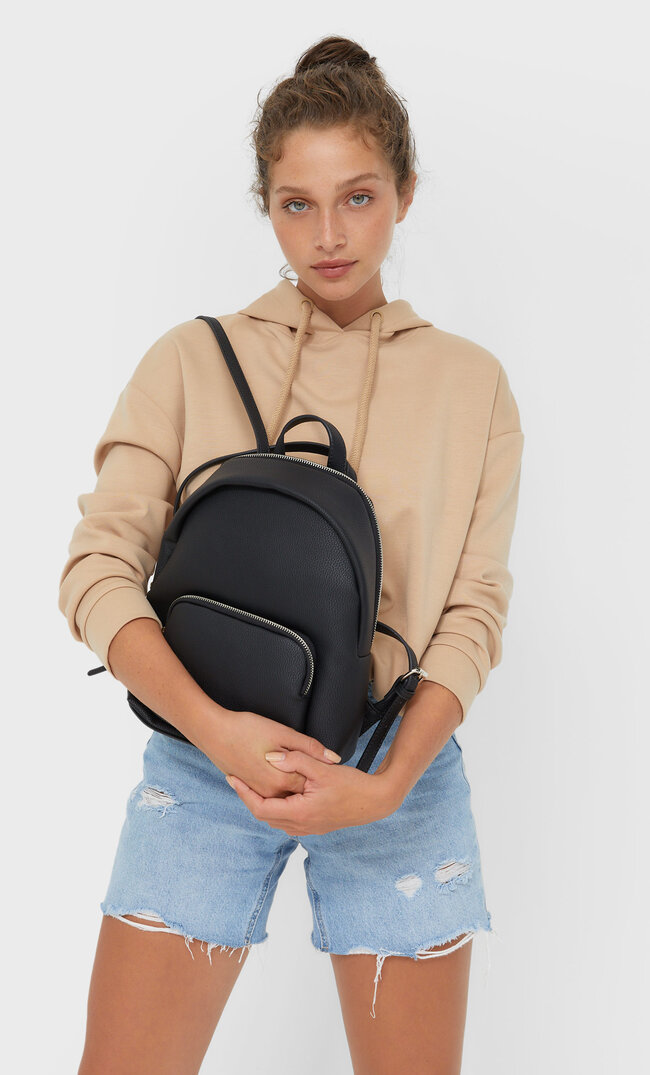 

Stradivarius Plecak Z Suwakami Czarny 103