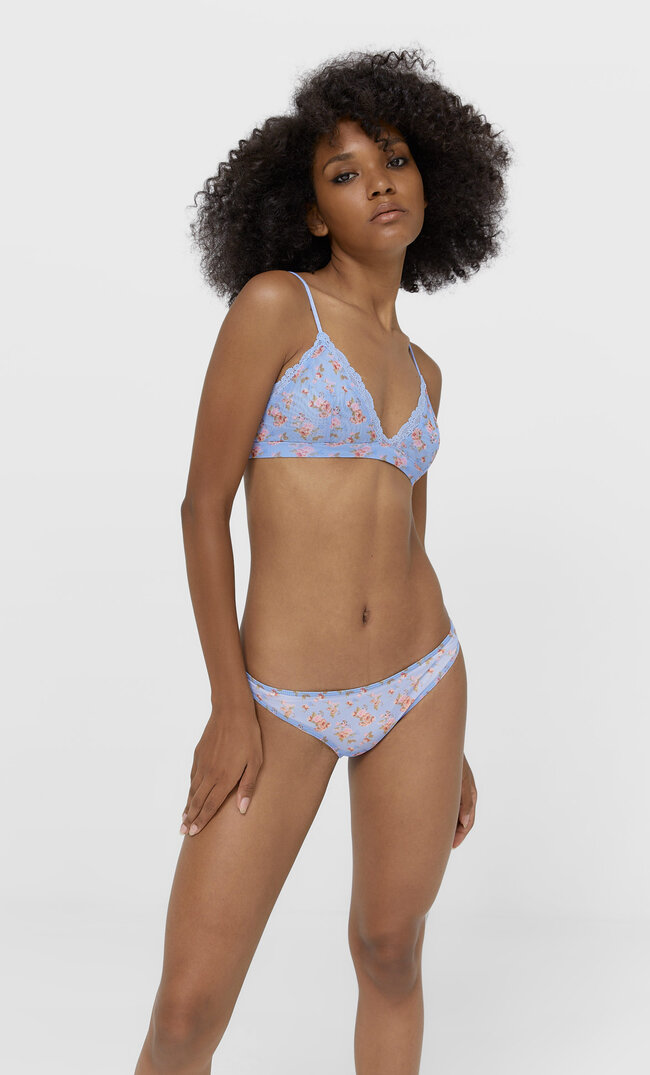 

Stradivarius Slip Mit Blumenprint Blau L