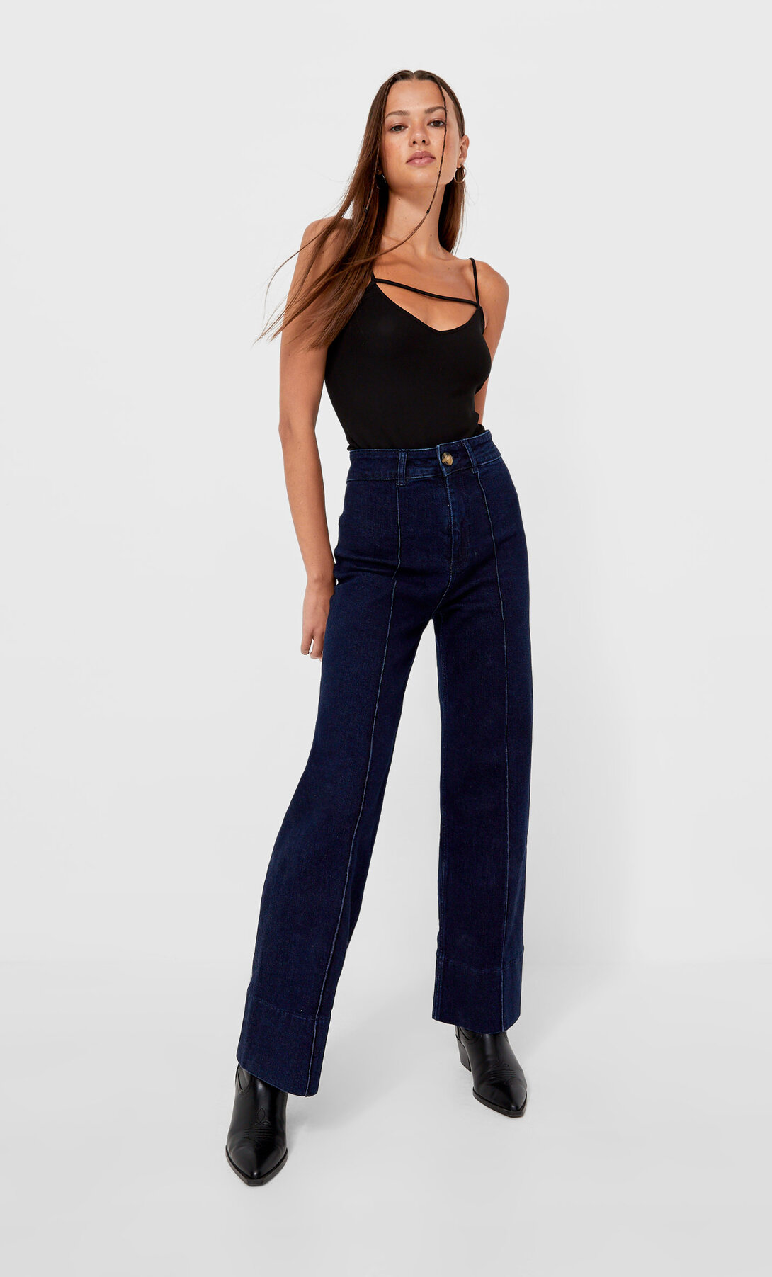 STR_Jeans in Lingerie-Optik full length_1