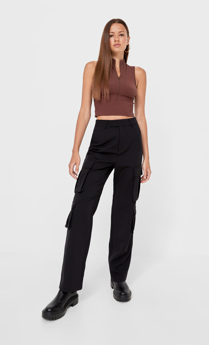 Chic cargo trousers