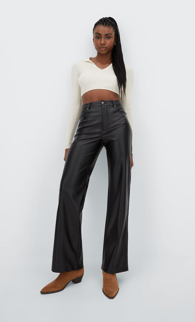

Stradivarius Spodnie O Kroju Wide Leg Ze Sztucznej Skóry Czarny 42