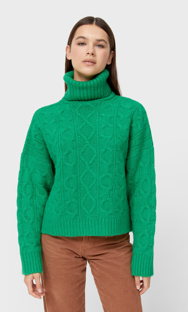 

Stradivarius Pullover Mit Hohem Kragen Und Zopfmuster Grün M