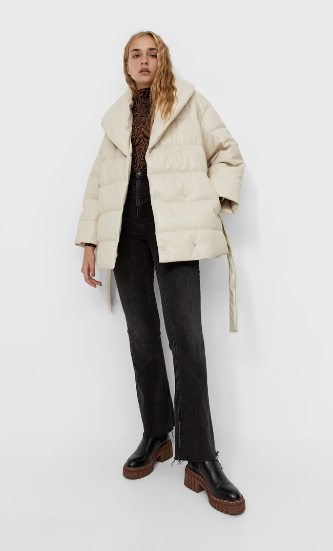 

Stradivarius Kunstlederjacke Mit Gürtel Und Wickelkragen Ecru Xl