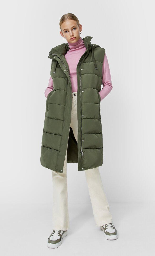 

Stradivarius Lange Steppweste Khaki S