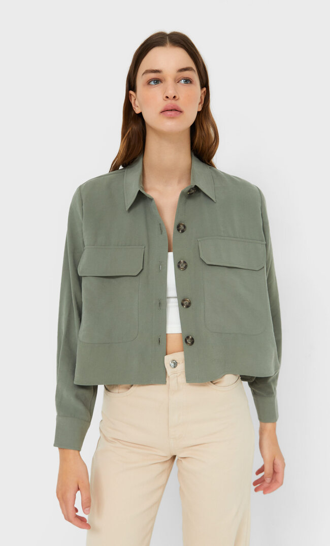 

Stradivarius Krótka Koszula Z Lejącej Tkaniny Khaki L