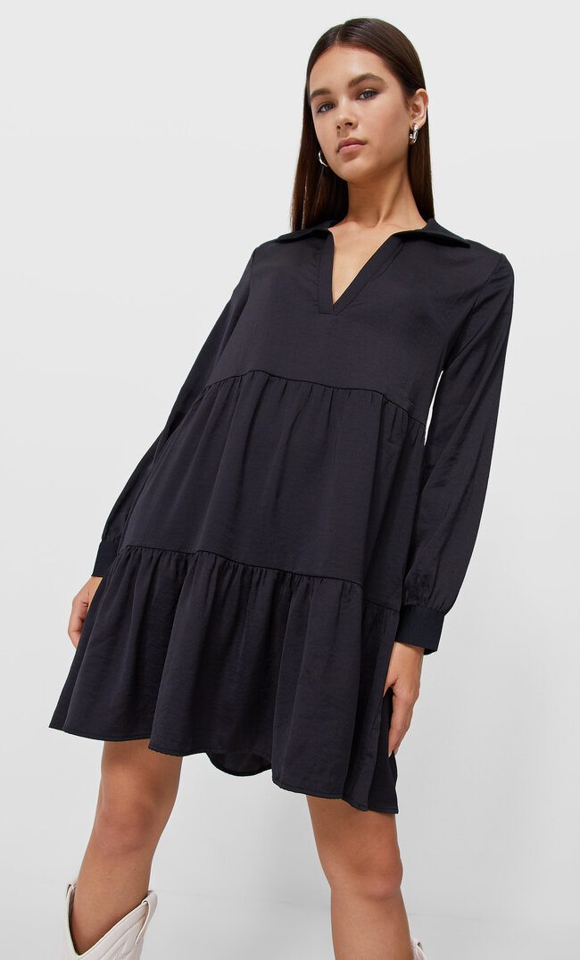 

Stradivarius Kurzes Satiniertes Kleid Schwarz S