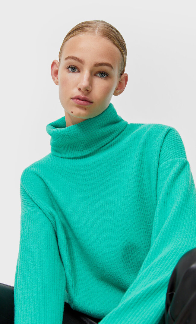 Stradivarius Miękki W Dotyku Golf Oversize Zielony Xl