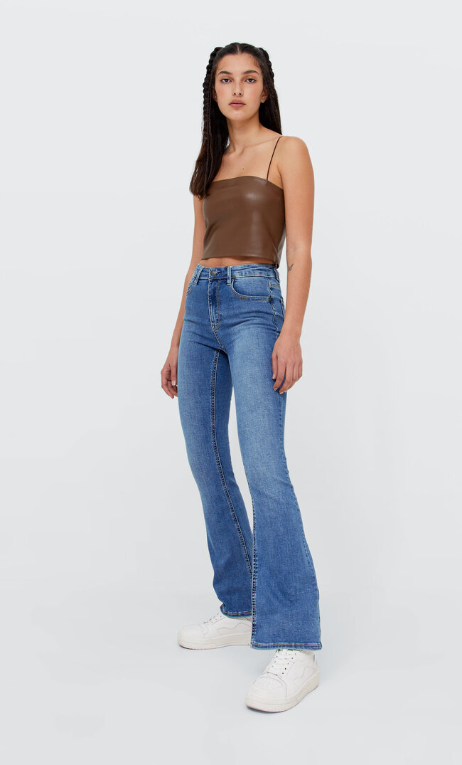 

Stradivarius Jeans-Schlaghose Helles Denim 42