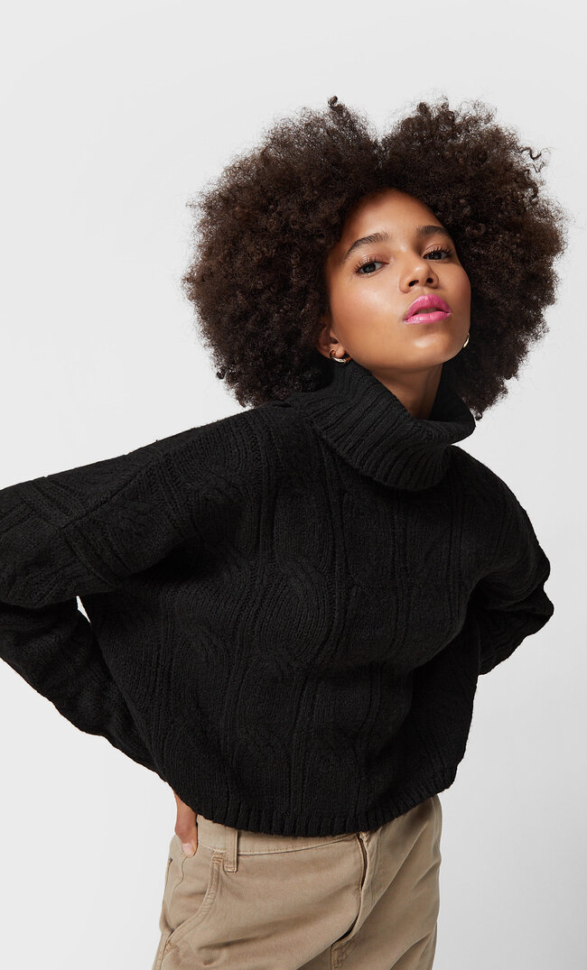 

Stradivarius Kurzer Pullover Mit Zopfmuster Schwarz Xs