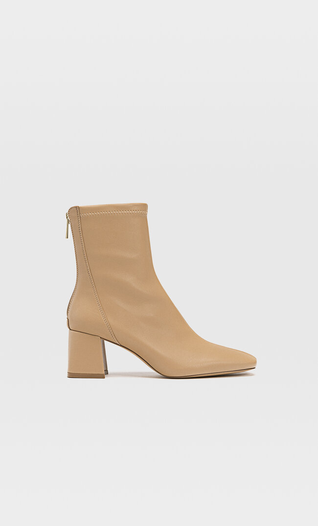 

Stradivarius Stretch-Stiefeletten Mit Halbhohem Absatz Beige 38