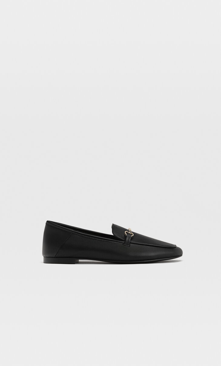 Soft ecru loafers with buckle detail