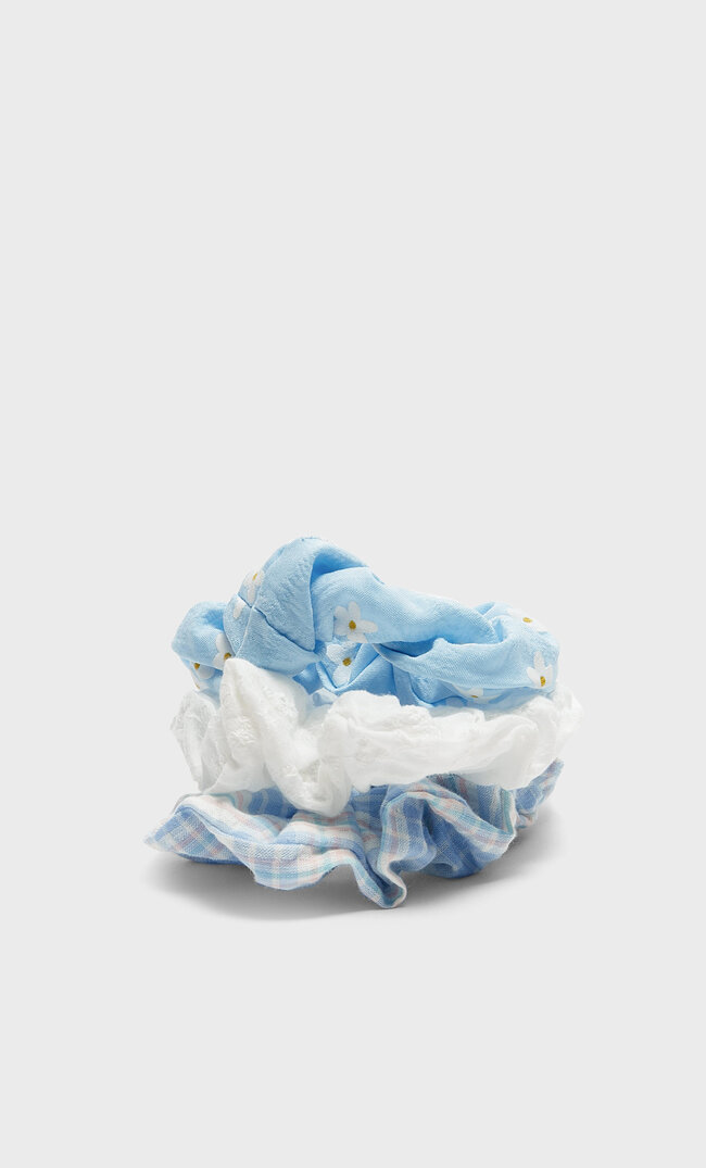 

Stradivarius 3er-Set Haargummis Mit Karos Und Blumenprint Himmelblau 103