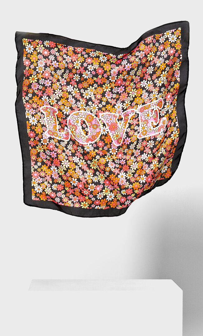 

Stradivarius Bandana W Kwiaty „Love“ Kobieta Pomarańczowy 103