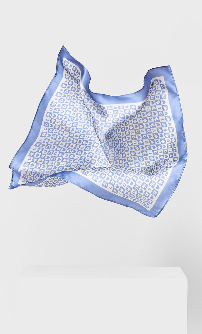 

Stradivarius Bandana W Kratkę „Love“ Kobieta Niebieski 103