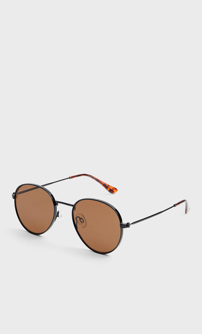

Stradivarius Okrągłe Metalowe Okulary Przeciwsłoneczne Kobieta Czarny 103