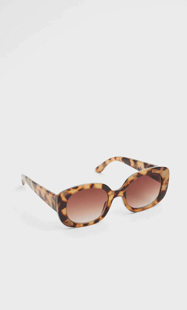 

Stradivarius Kwadratowe Okulary W Rogowej Oprawce Kobieta Brązowy 103