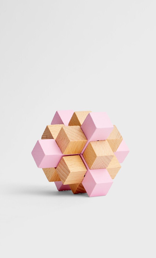

Stradivarius Drewniane Puzzle Krzyżykowe Kobieta Beżowy 103