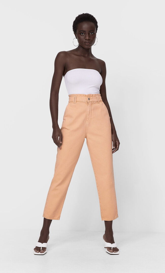 

Stradivarius Jeansy Baggy Z Diagonalu Kobieta Brzoskwiniowy L