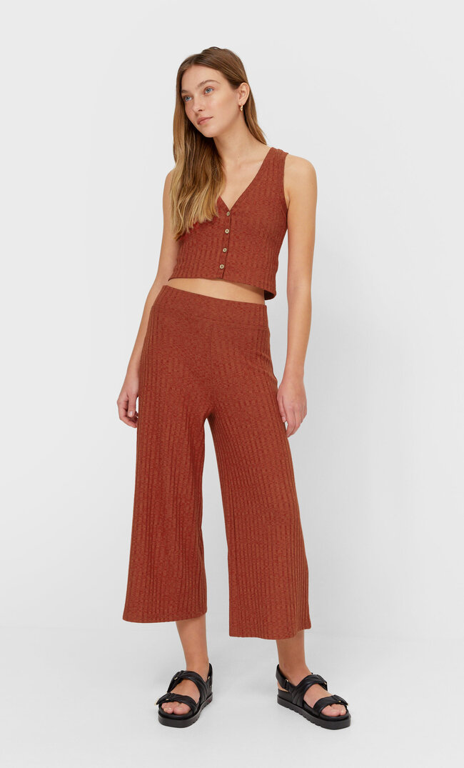 

Stradivarius Basic-Culotte Aus Strickgewebe Terrakottafarben S