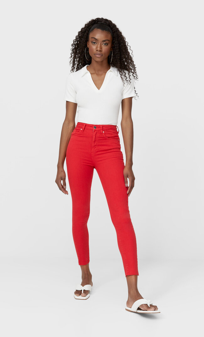

Stradivarius Hose Mit Superhohem Bund In Farben Rot 38