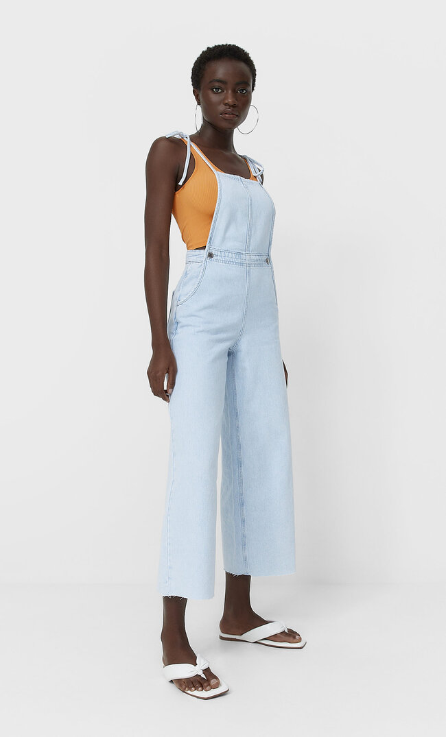 

Stradivarius Lange Jeans-Latzhose Helles Denim 36