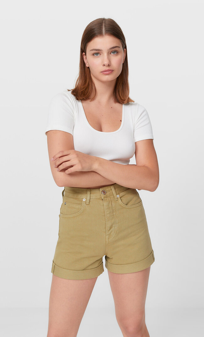 

Stradivarius Mom-Fit-Shorts Grün 42