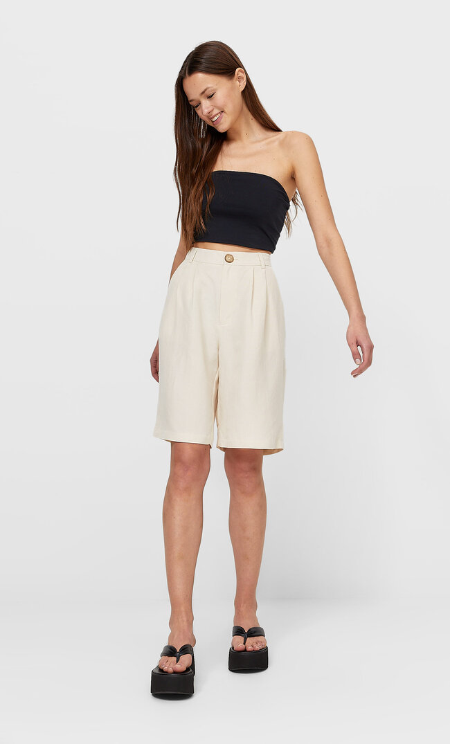 

Stradivarius Rustikale Bermudashorts Mit Bundfalten Ecru 42