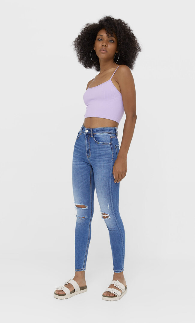 

Stradivarius Regular Waist Skinny-Jeans Mittleres Denim 42