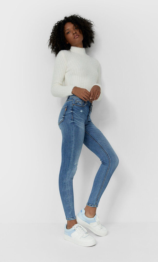 

Stradivarius Jeansy Skinny Fit Z Niskim Stanem Kobieta Jasnodenimowy 38