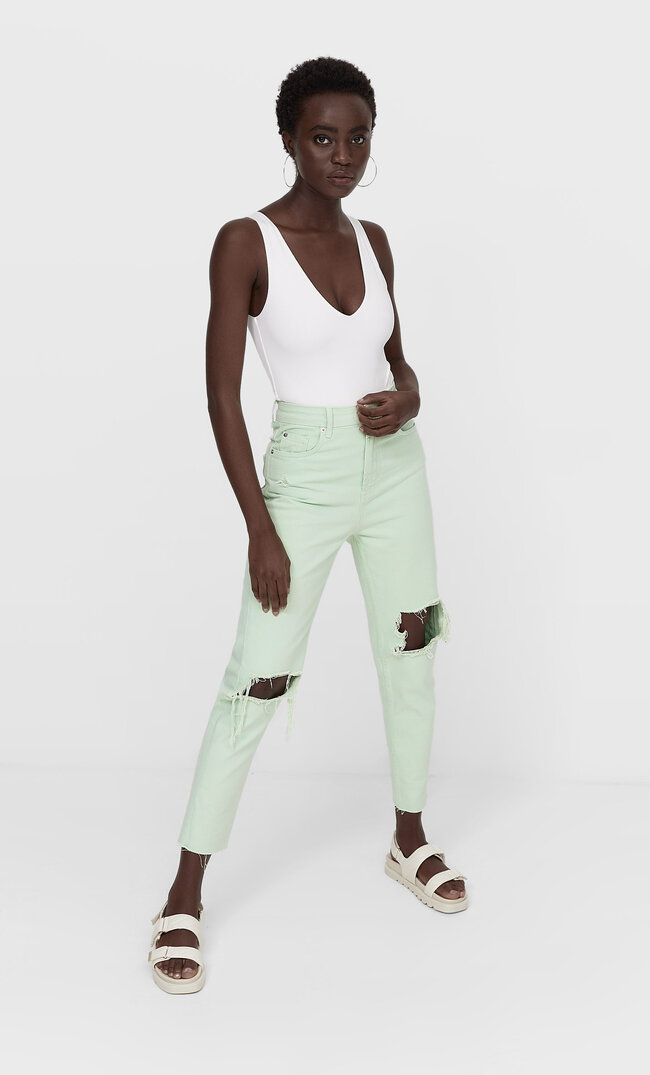 

Stradivarius Jeansy Mom Fit Z Przetarciami Kobieta Pistacjowy 36