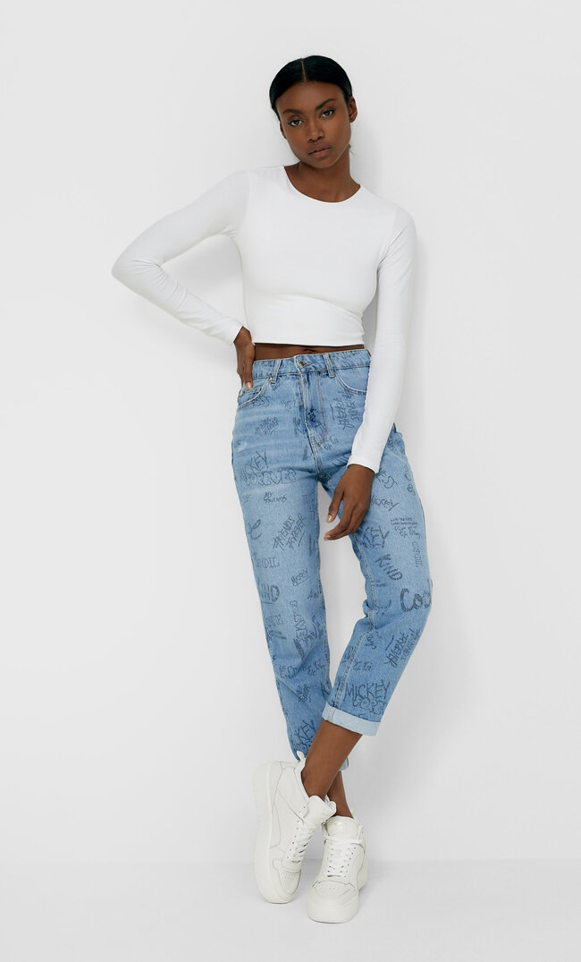 

Stradivarius Jeansy Mom Fit Z Graffiti Myszki Miki Kobieta Sprany Niebieski 36