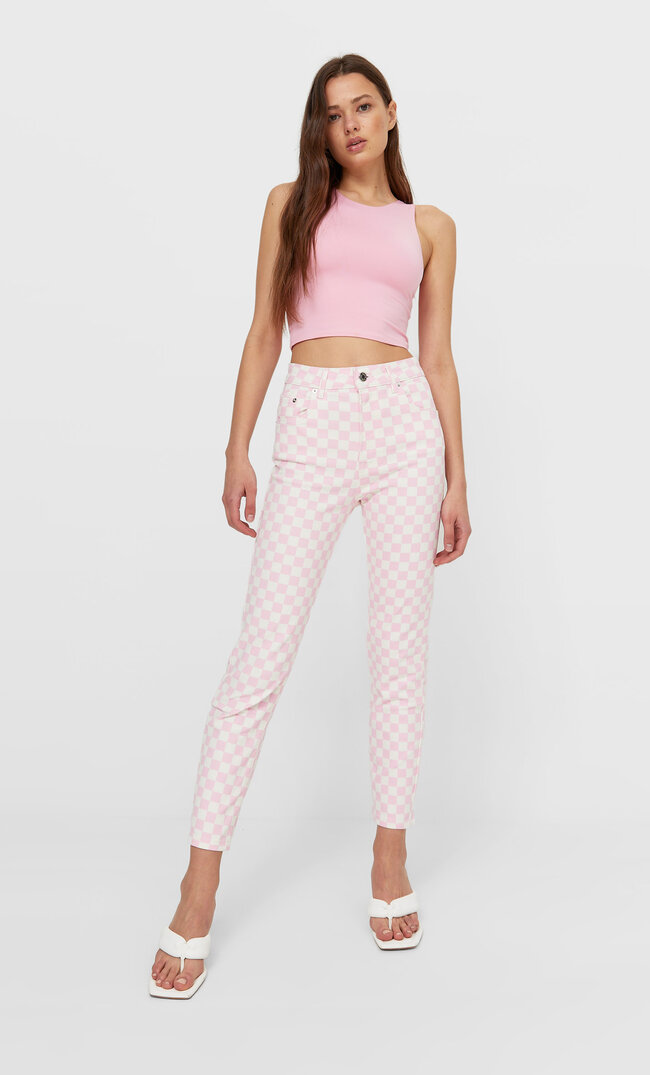 

Stradivarius Karierte Mom-Jeans Im Slim-Fit Kaugummirosa 32