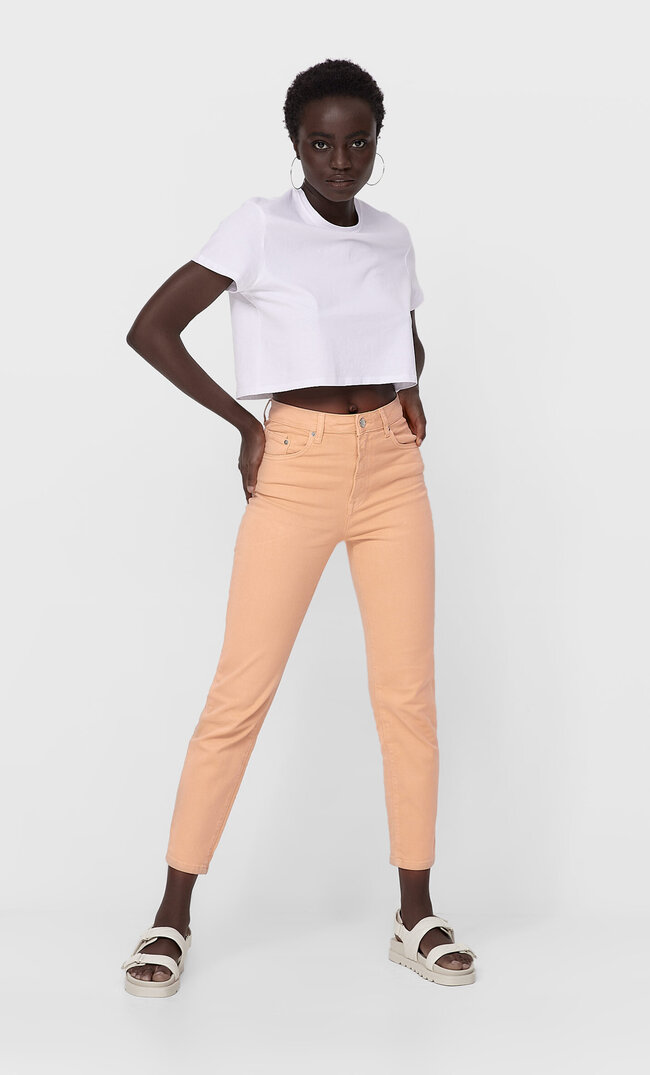 

Stradivarius Mom-Jeans Im Slim-Fit Pfirsich 42