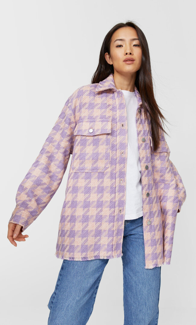 

Stradivarius Karierte Hemdjacke Mit Ausgefranstem Saum Malvenfarben Xs