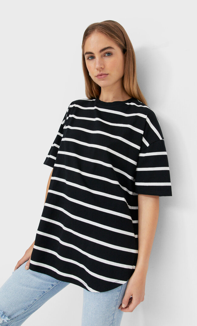 

Stradivarius Długa Koszulka Basic W Paski Kobieta Czarny S