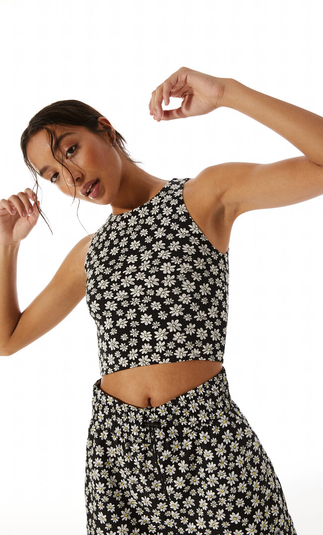 

Stradivarius Sporttop Mit Margeriten Schwarz Xs
