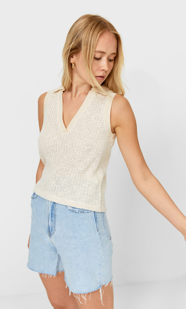 

Stradivarius Ärmelfreies Poloshirt Mit Ausschnittstickerei Ecru L